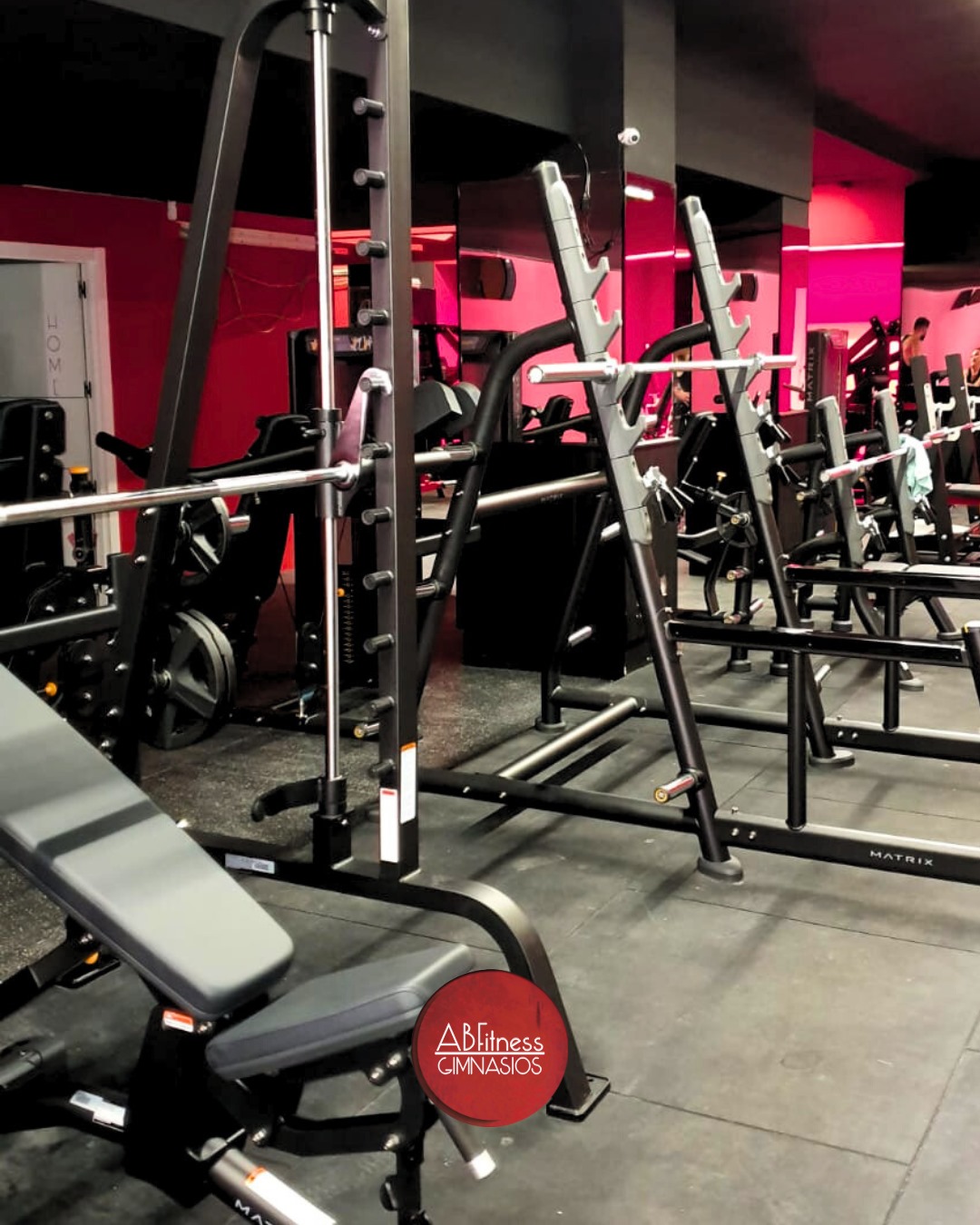 Equipamiento de alta gama en el gimnasio Abfitness Ribadeo